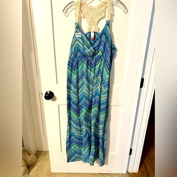 NO BOUNDARIES BRAND WOMENS LONG DRESS - Picture 1 of 6